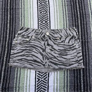 Vintage Y2K true religion gray and black tiger/zebra striped micro mini skirt